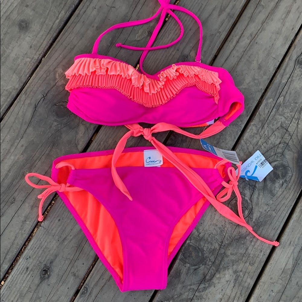 Pink ruffle bikini - Picture 8 of 12